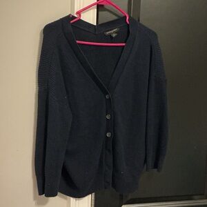 Banana Repubkic women’s five button cardigan